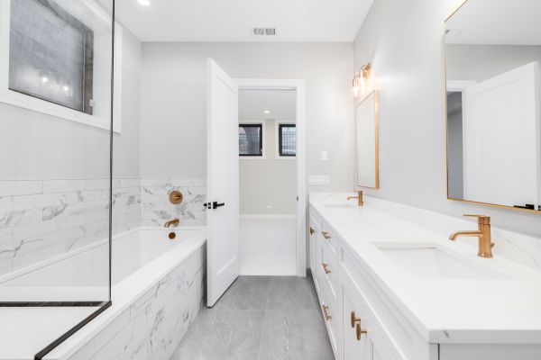 Cost of Bathroom Installation in Anoka